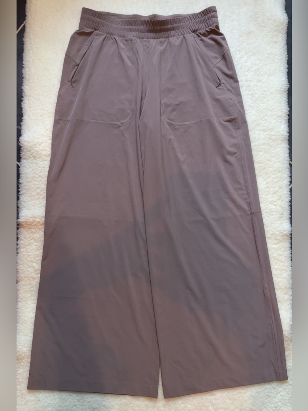Lululemon Swift rise wide leg pant
